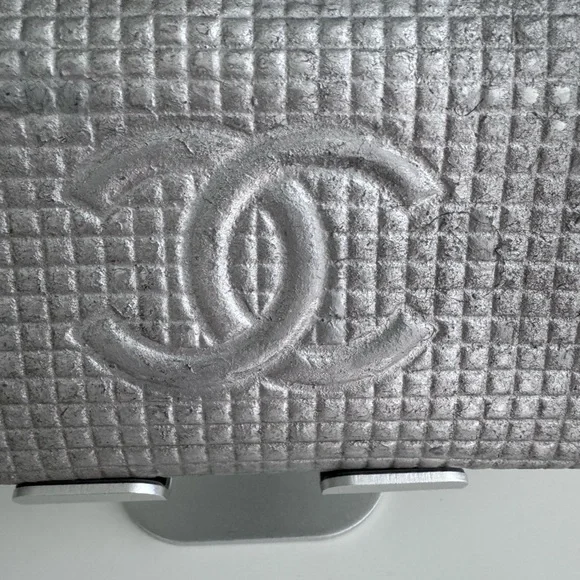 Chanel Silver Wallet - fair condition, quite a bit of wear - taking offers - Picture 2 of 10